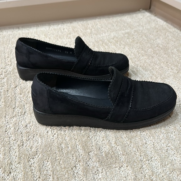 Stuart Weitzman Suede Loafers size 7 1/2 - Picture 4 of 5